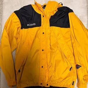Columbia Men's Yellow and Black Raincoat